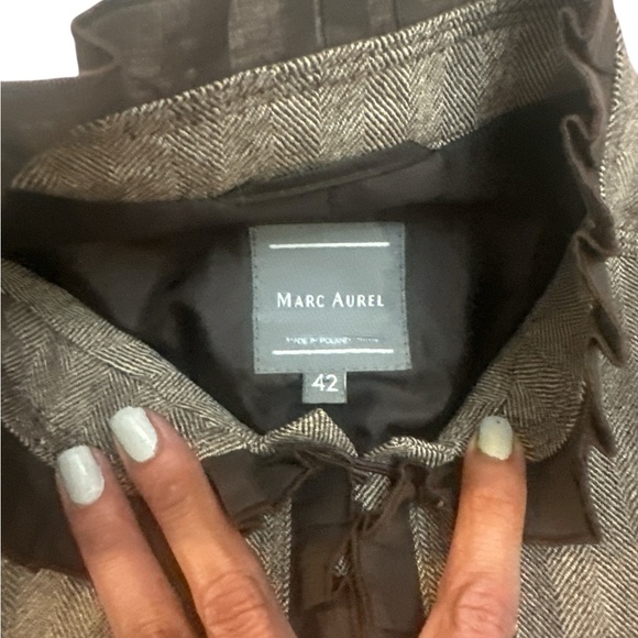 Marc Aurel Women’s Chic Brown Tweed Blazer with Decorative Closure Size 42 EUC - Picture 4 of 4